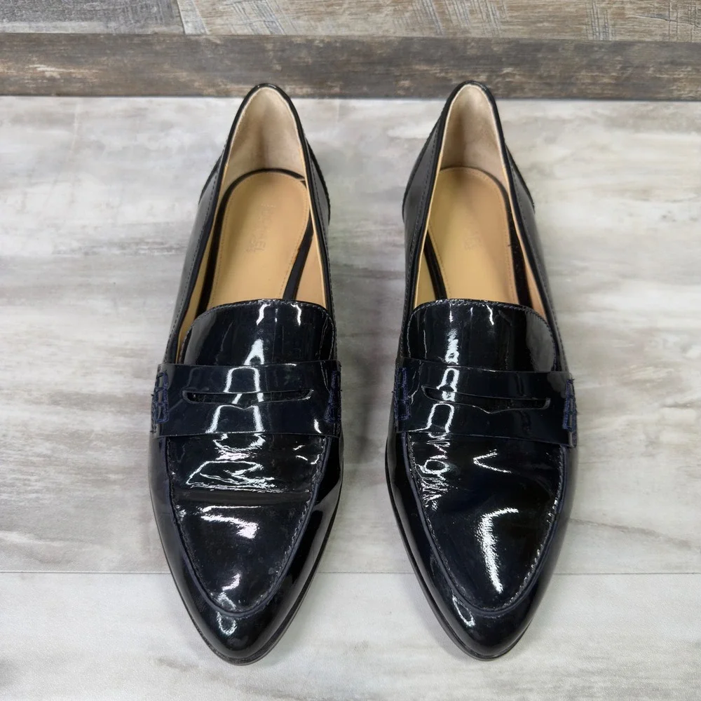 MICHAEL KORS Connor Womens Size 8 Navy Blue Patent Leather Penny Loafers